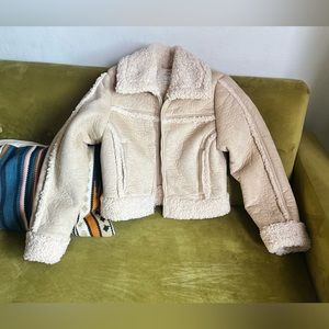 Abercrombie & Fitch - Vegan Suede/Faux Shearling Cropped Jacket NWT
